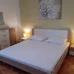 Apartments By The Sea Arbanija, Ciovo - 11321 Apartman *