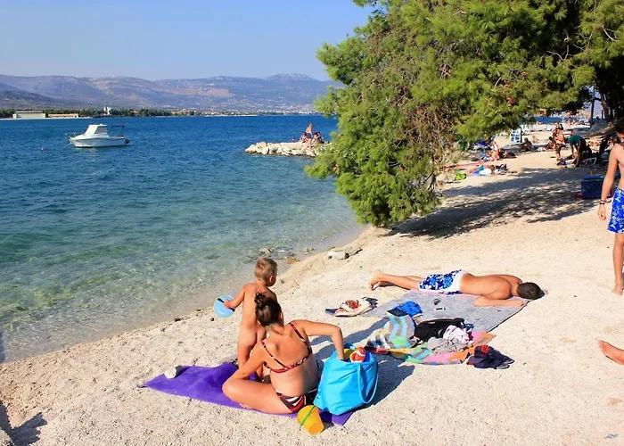 Appartement By The Sea Arbanija, Ciovo - 11321 Trogir